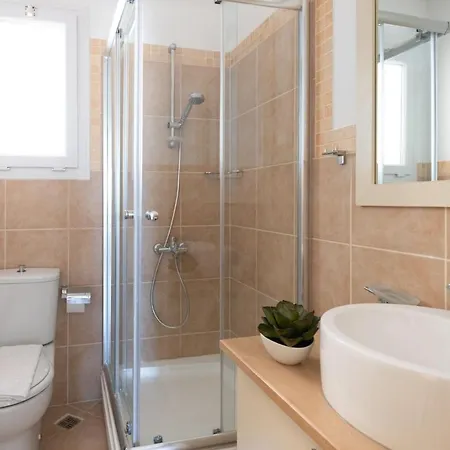 Thalassa Beach Three Bedroom Holiday Apartment