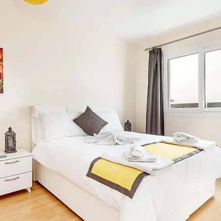 Thalassa Beach Three Bedroom Holiday *