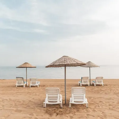 Thalassa Beach Three Bedroom Holiday Apartman